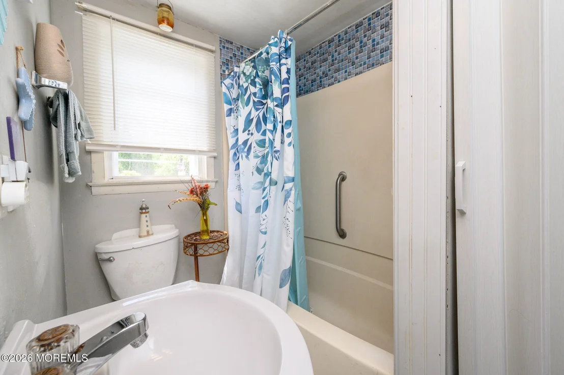 Photo of 904 Central Avenue