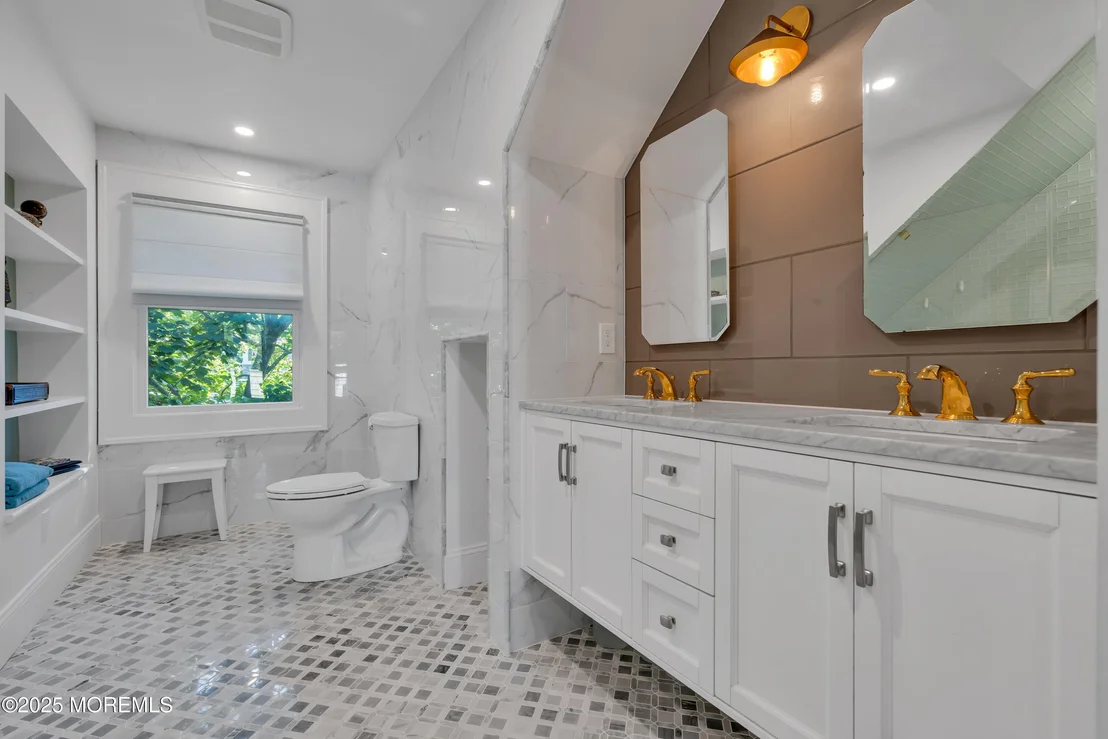 Photo of 2403 Riverside Terrace