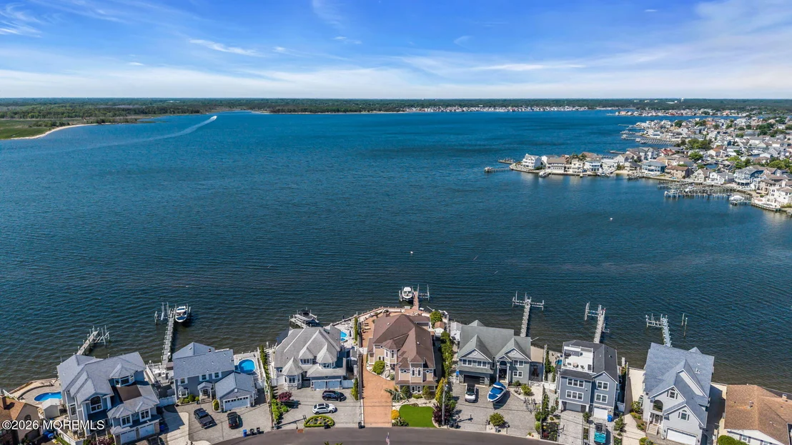 Photo of 531 Bayview Drive