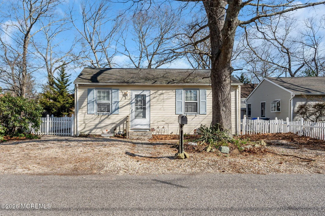 Photo of 488 Mohawk Drive
