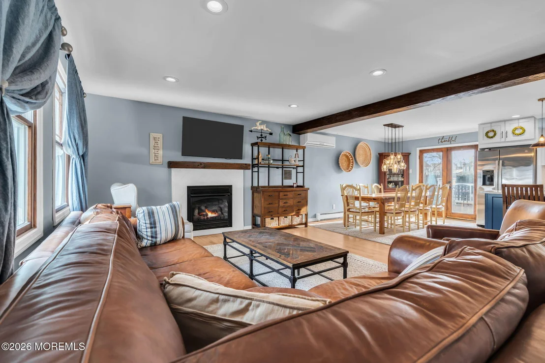 Photo of 6 Lisa Drive