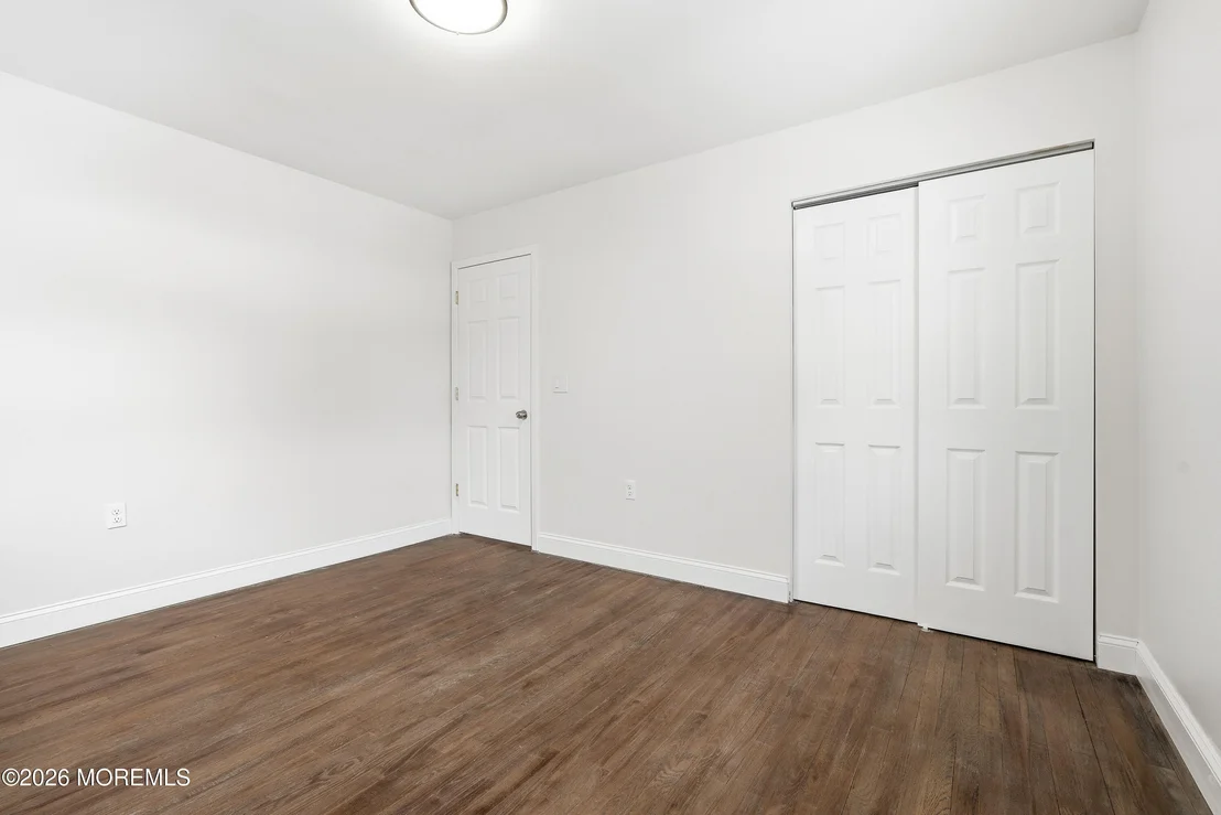 Photo of 16 Crest Road