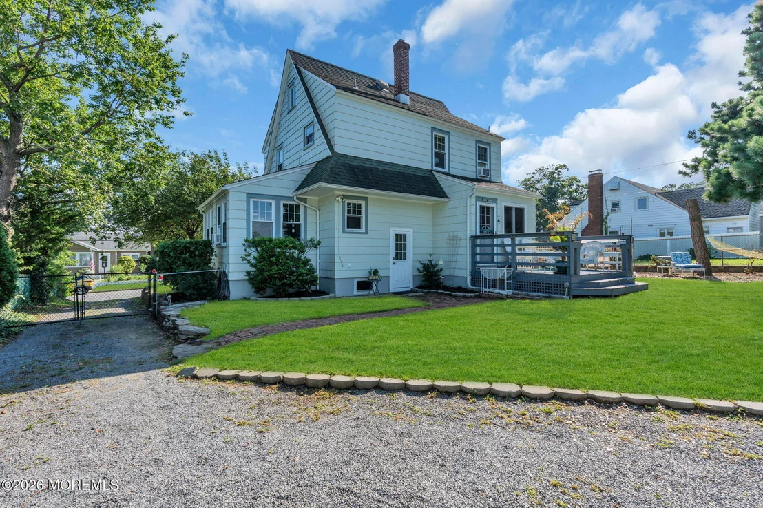 Photo of 39 Highland Avenue