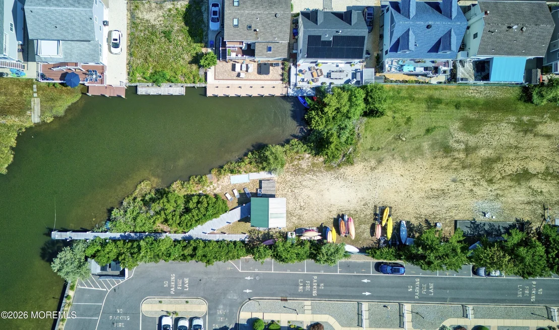 Photo of 46 W Rutherford Lane