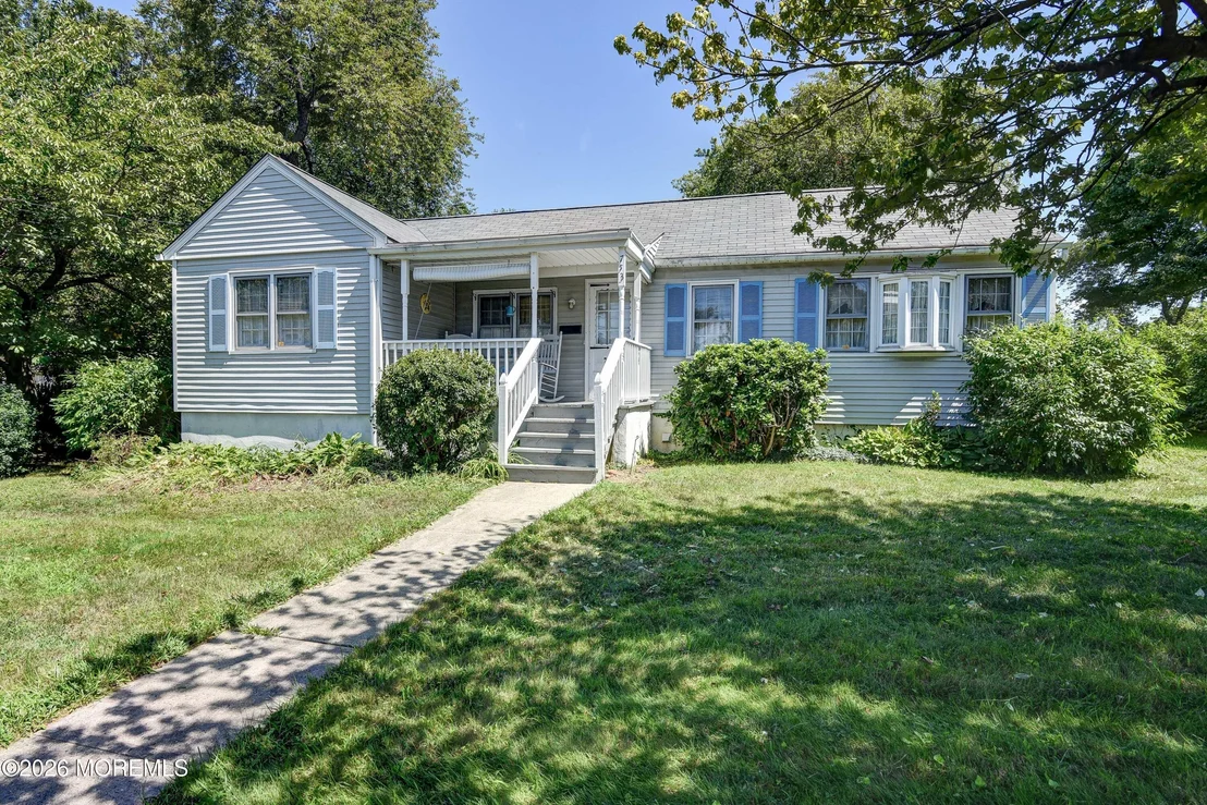 Photo of 753 Lorraine Drive