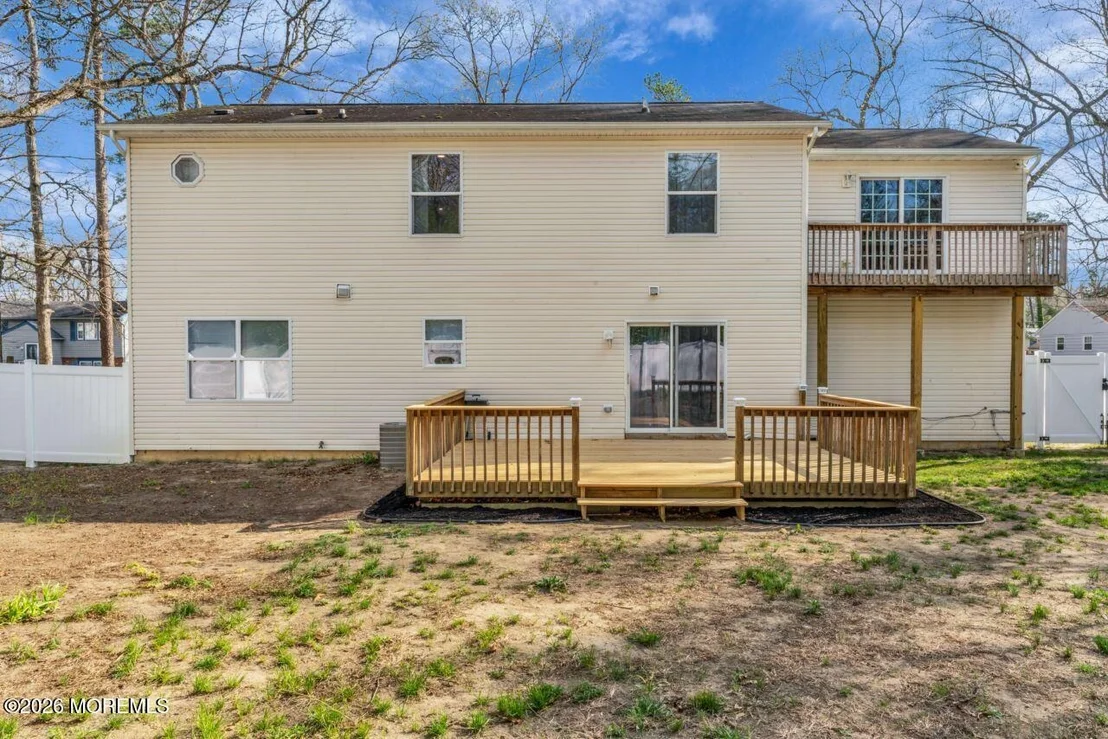 Photo of 146 Pardee Boulevard