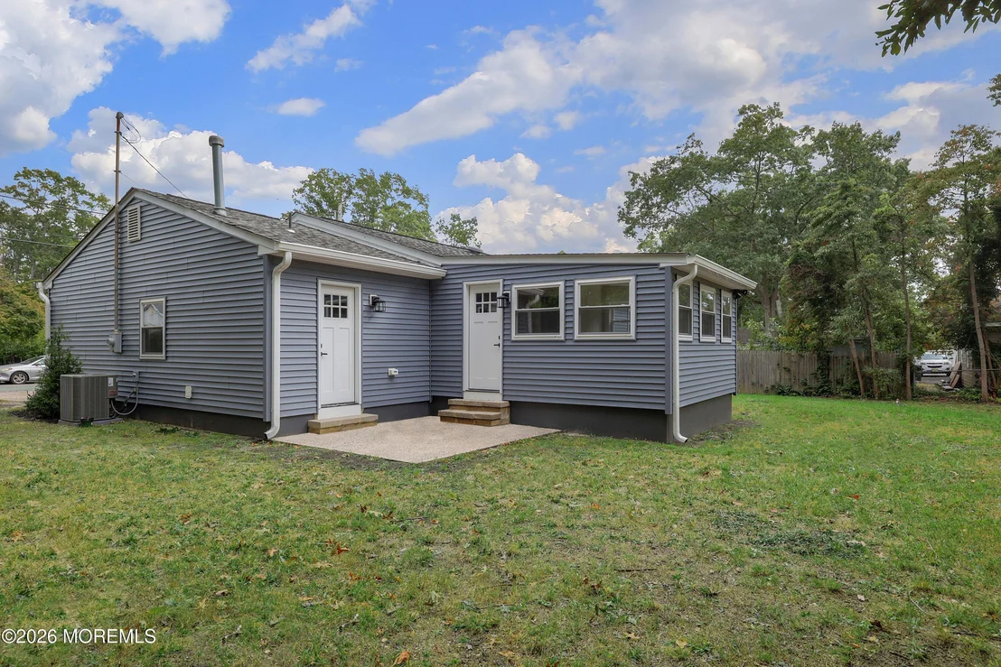 Photo of 1703 Whitcomb Road