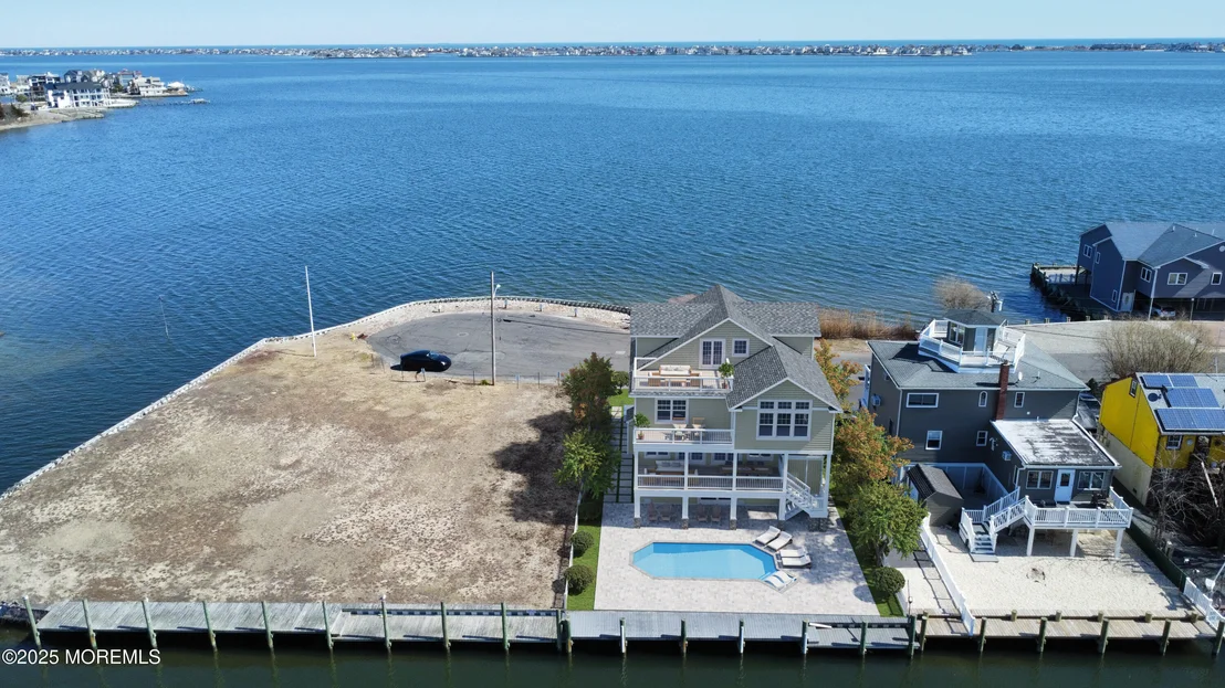 Photo of 108 Rochester Drive
