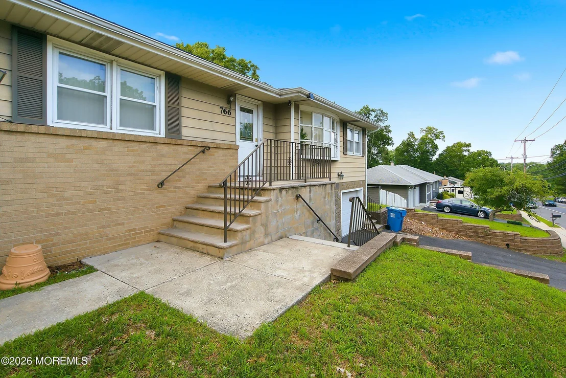 Photo of 766 Bennetts Mills Road
