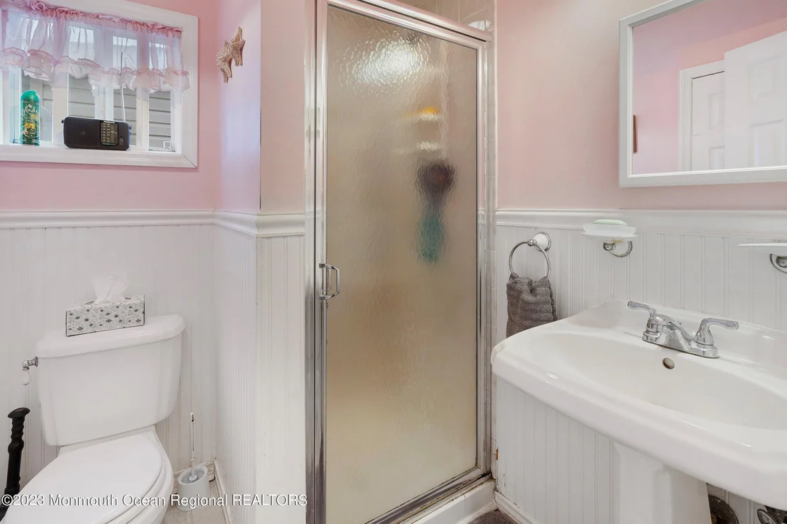 Photo of 57 Pineview Avenue