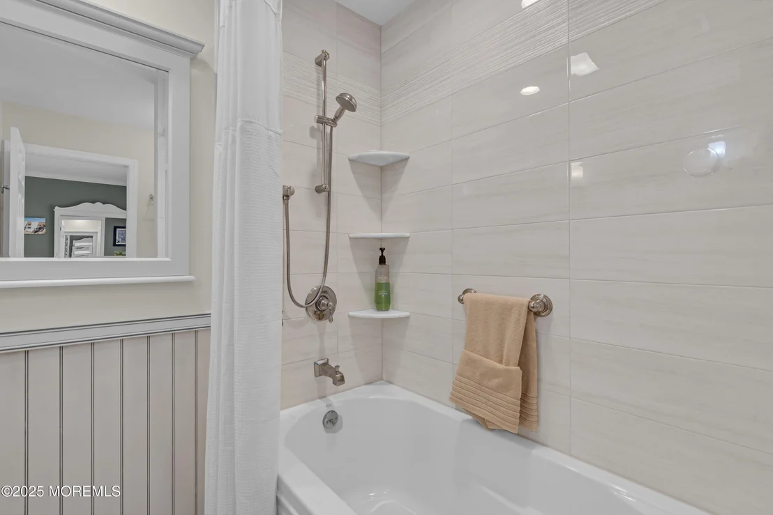 Photo of 818 Arthur Drive