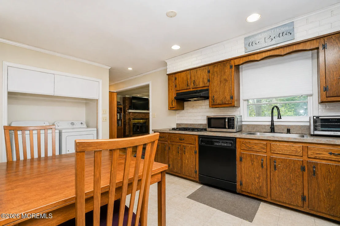 Photo of 74 Center Avenue