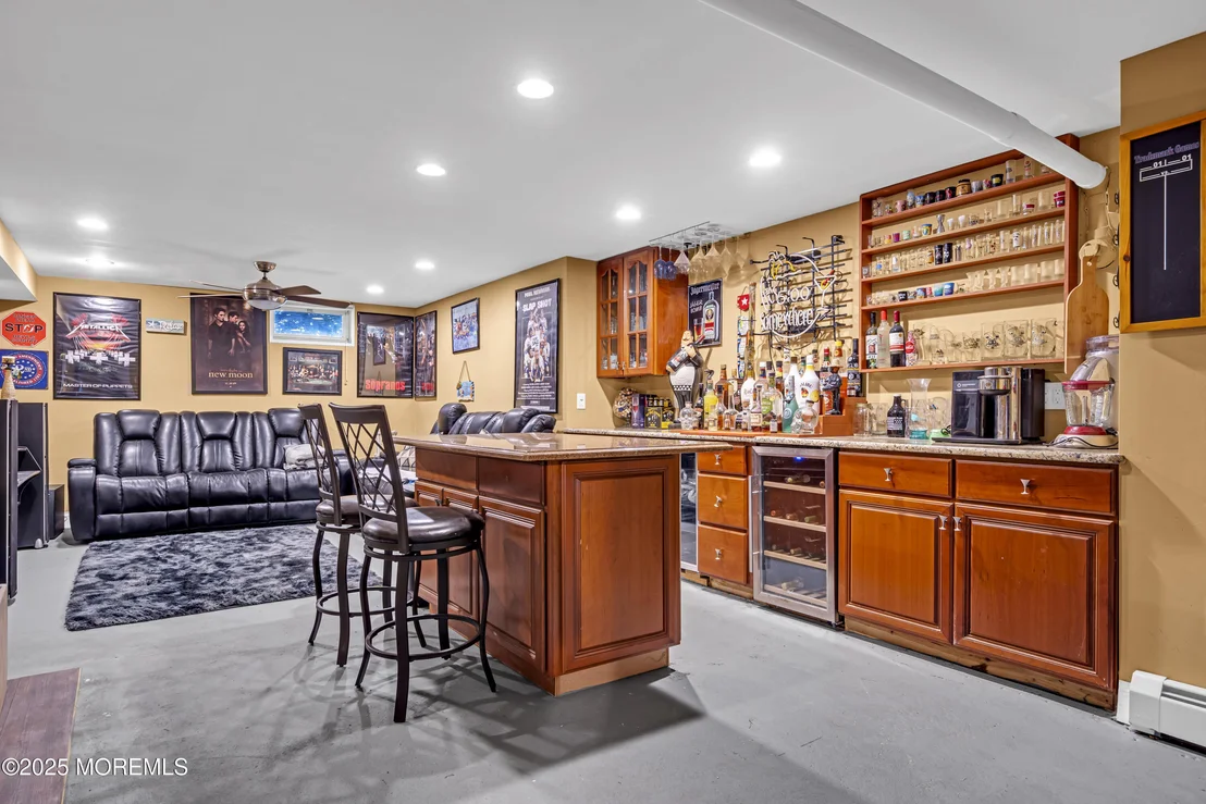 Photo of 110 4th Avenue