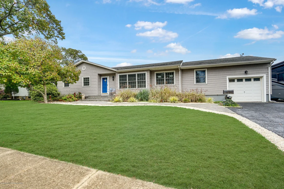 Photo of 159 Natick Trail