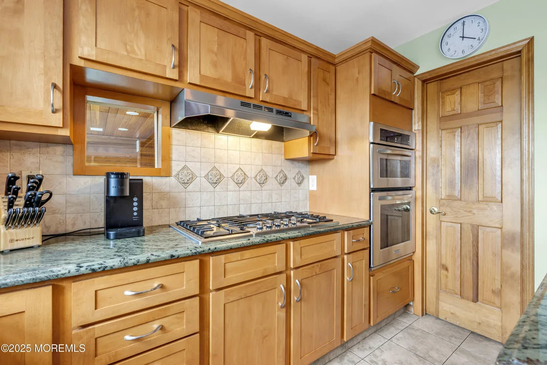 Photo of 560 Midwood Drive
