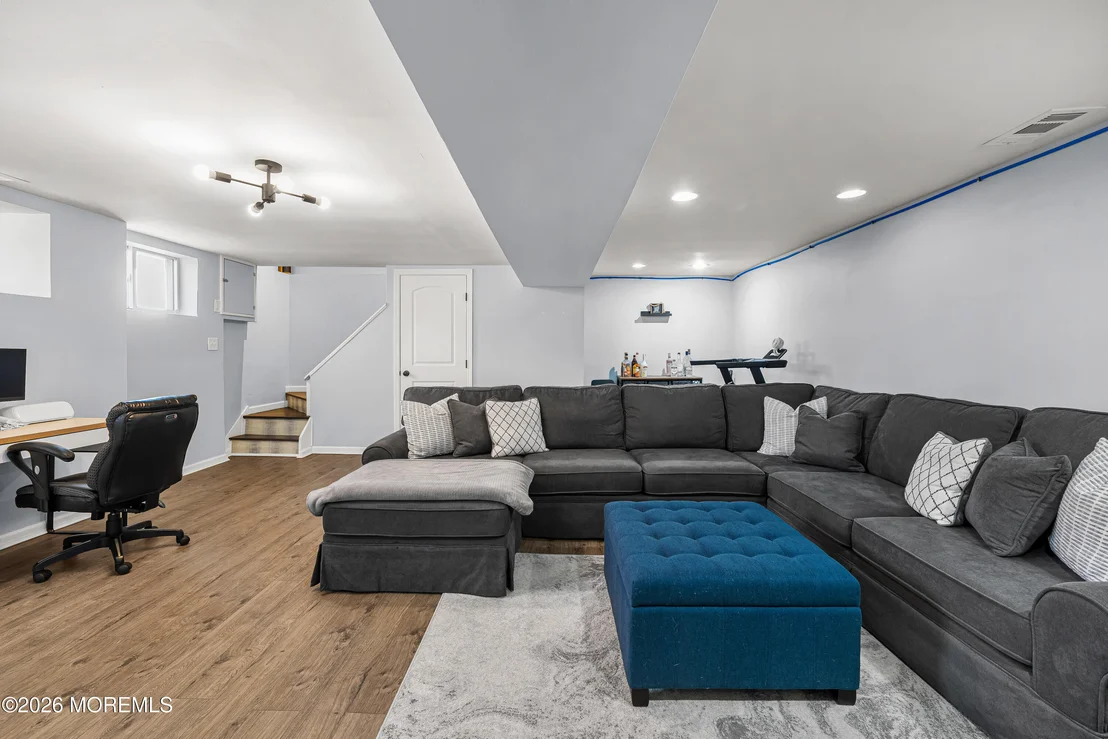 Photo of 27 Lafayette Drive