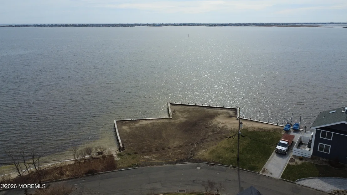 Photo of 77 Rochester Drive