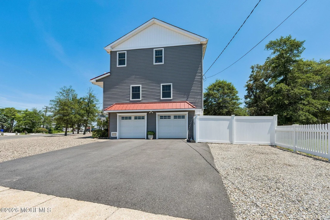 Photo of 6 Twilight Drive