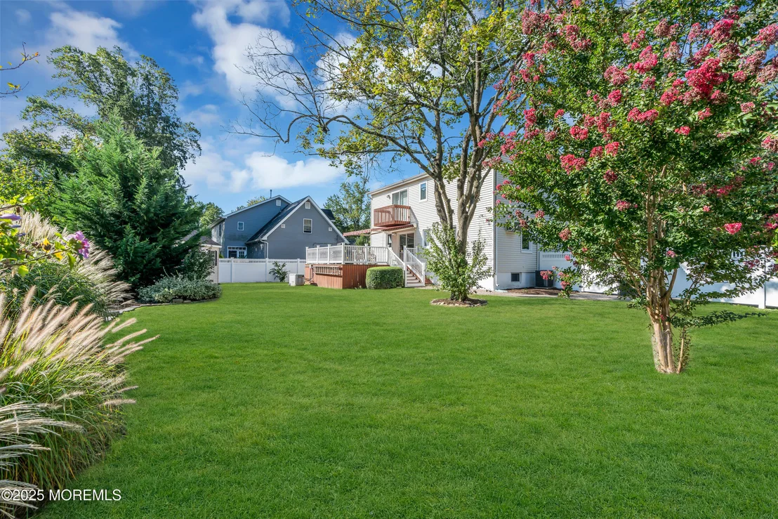 Photo of 818 Arthur Drive