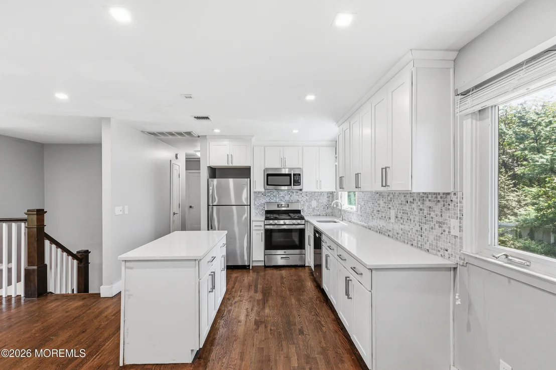 Photo of 687 Northstream Drive