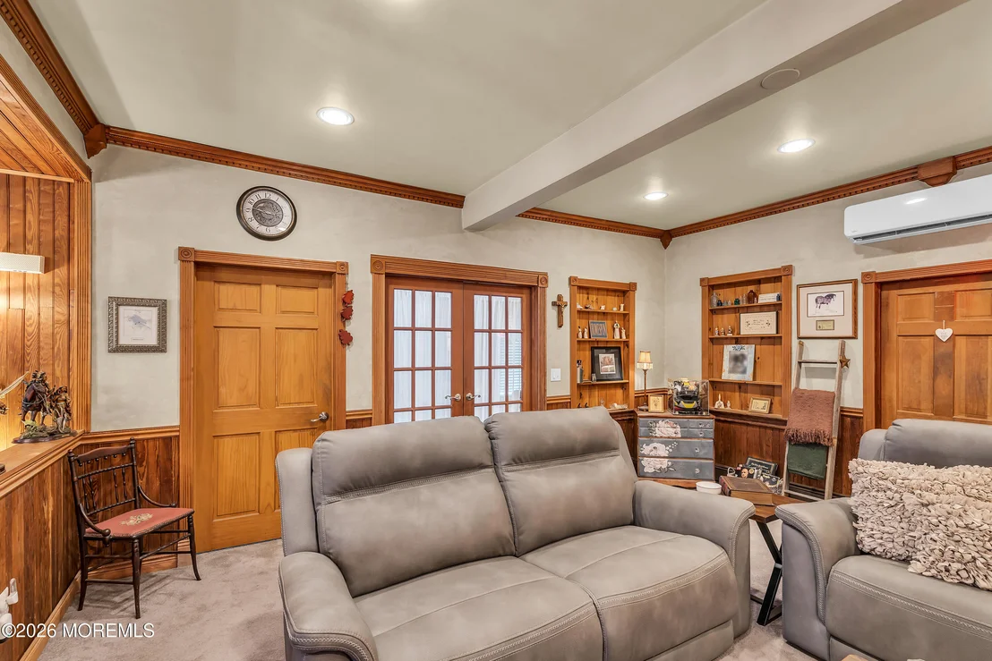 Photo of 637 Prospect Avenue