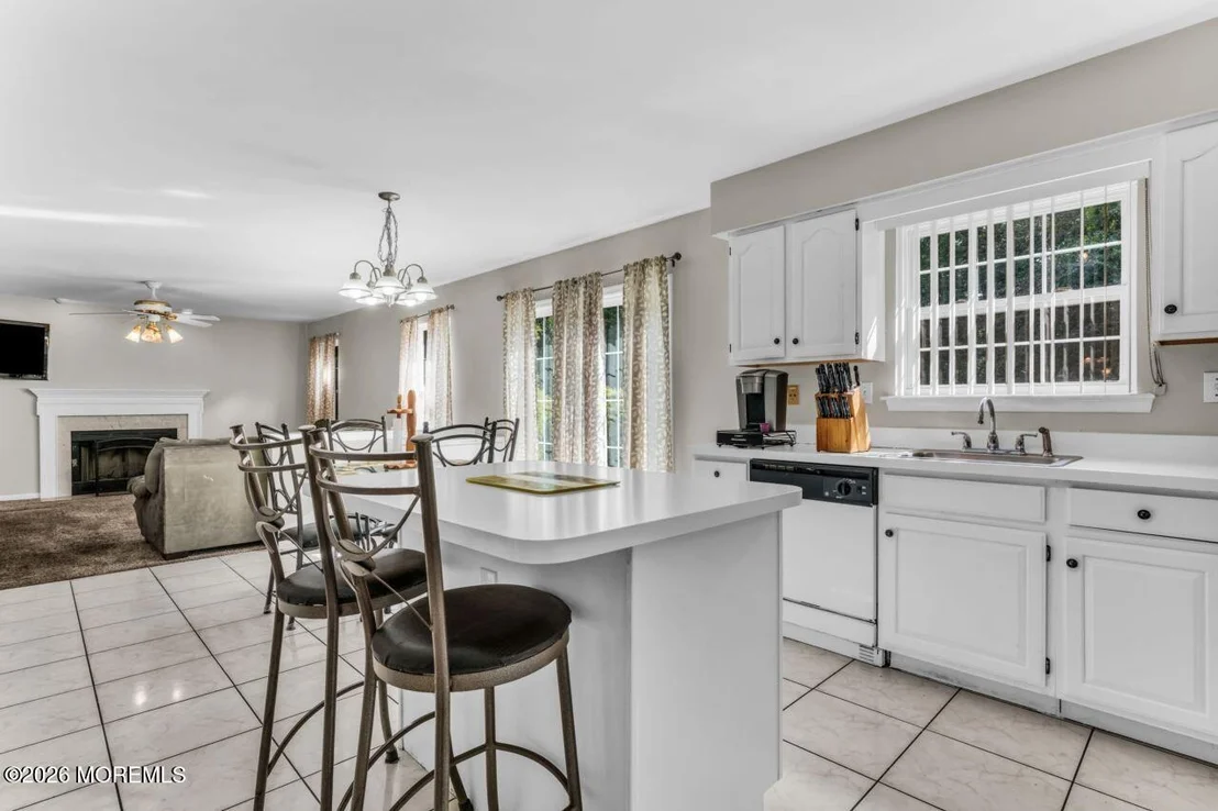 Photo of 383 Meadowood Road