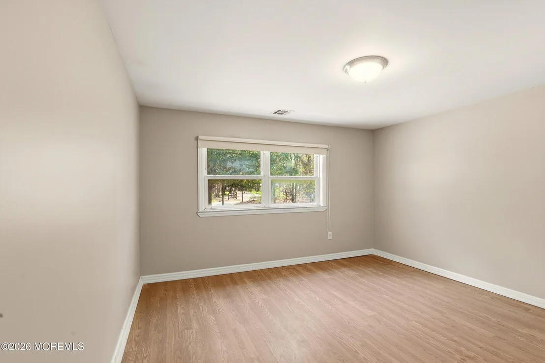 Photo of 517 Newtons Corner Road