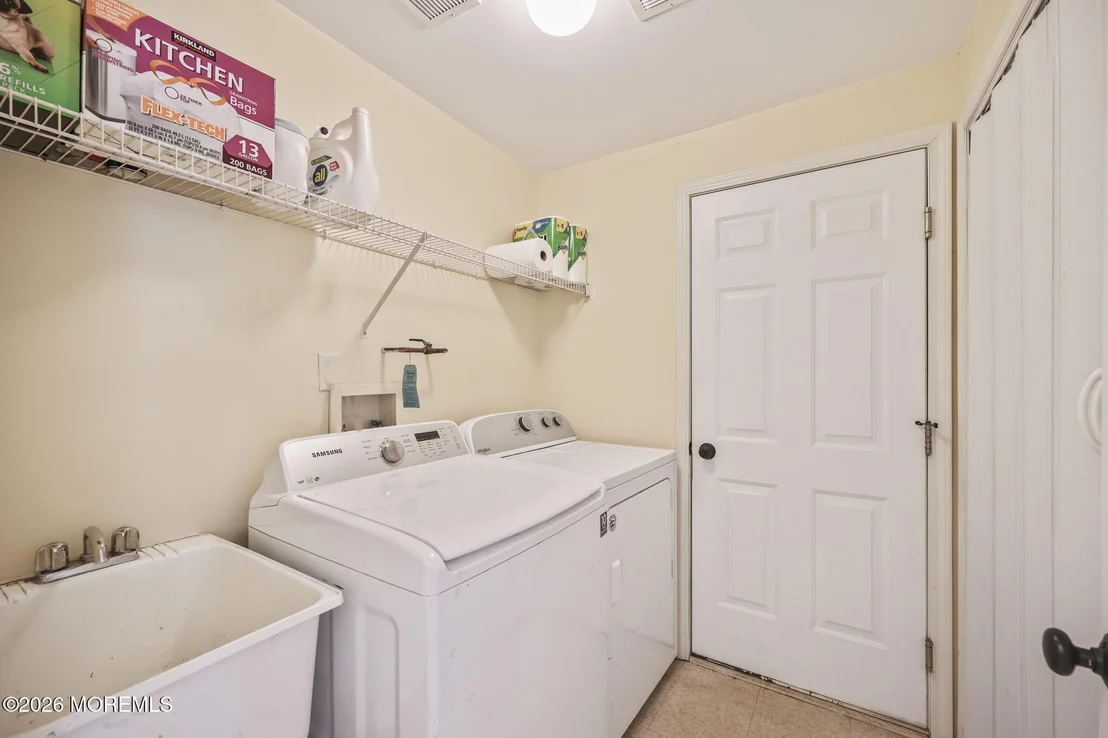 Photo of 389 Fordham Place