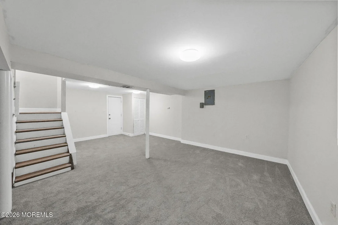 Photo of 105 Roosevelt Drive