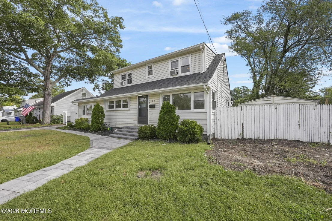 Photo of 105 Roosevelt Drive
