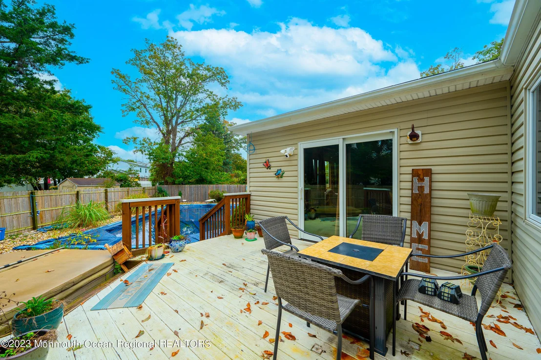 Photo of 1147 Overlook Drive
