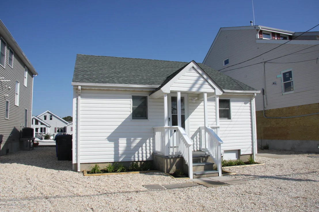 Photo of 46 Vanard Drive