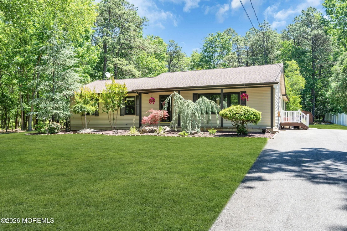 Photo of 819 Harmony Road