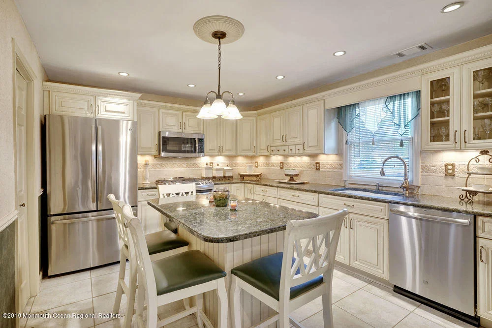 Photo of 1409 Roller Road