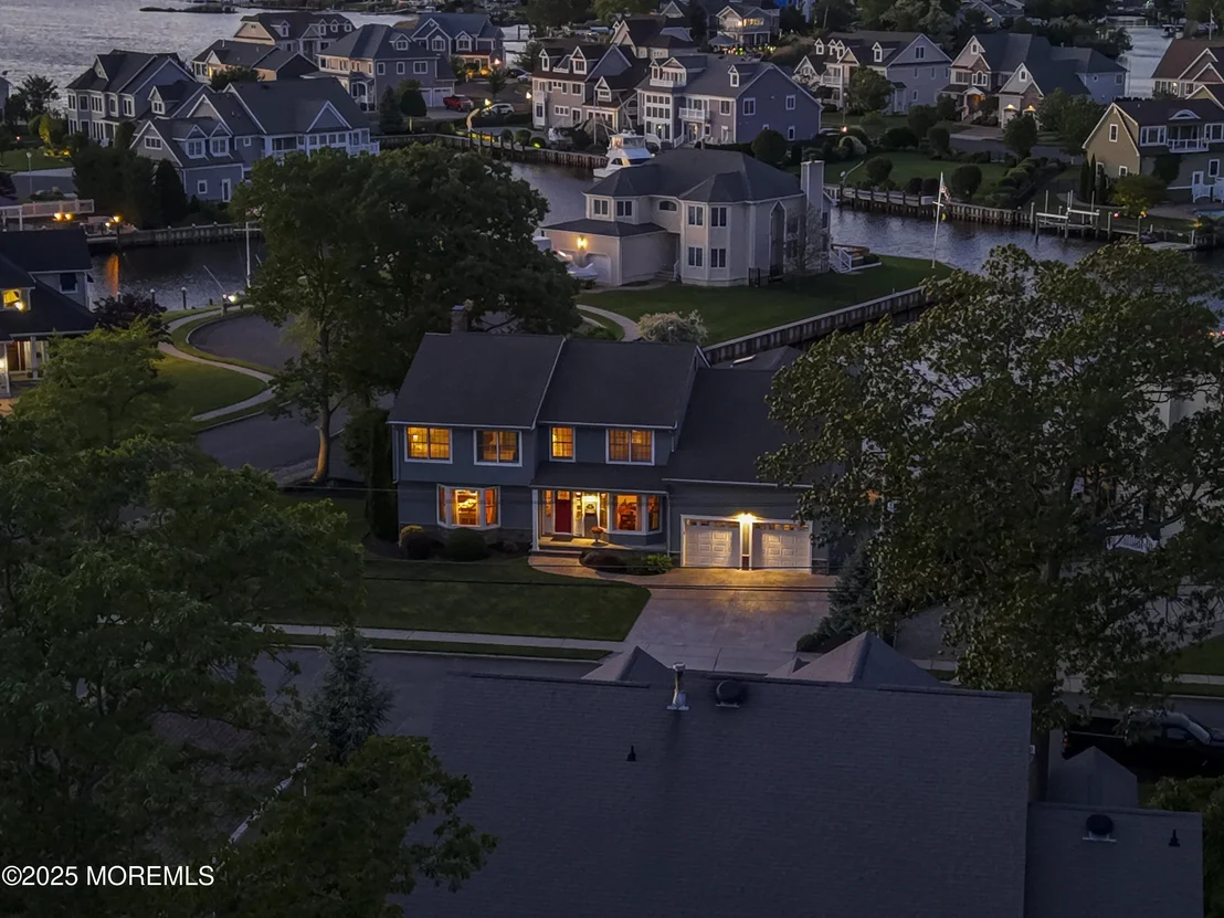 Photo of 560 Midwood Drive