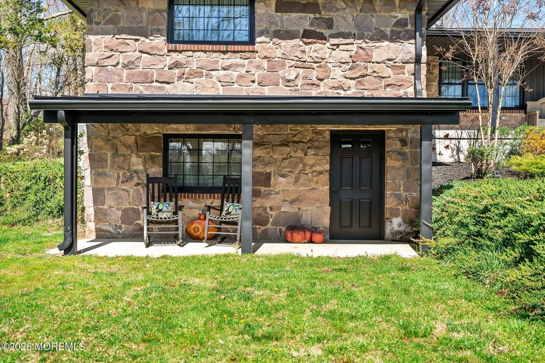 Photo of 158 Larrison Road