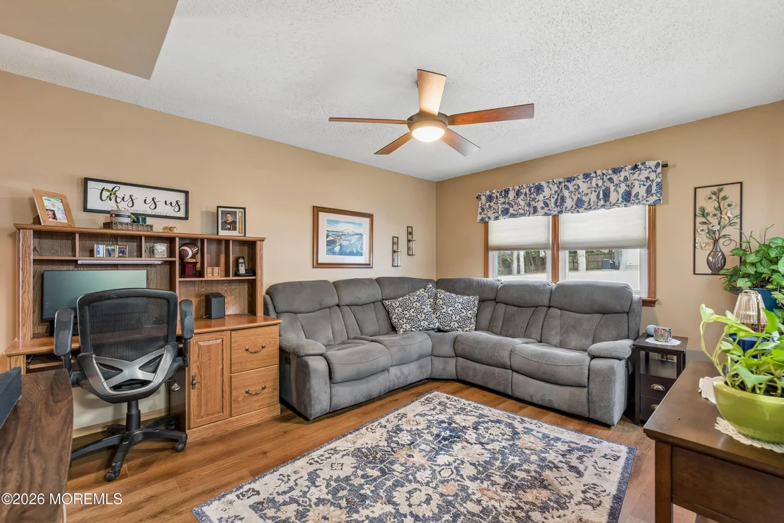 Photo of 807 Constitution Drive