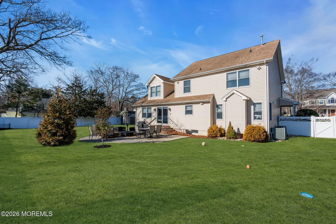 Photo of 15 Eagle Drive