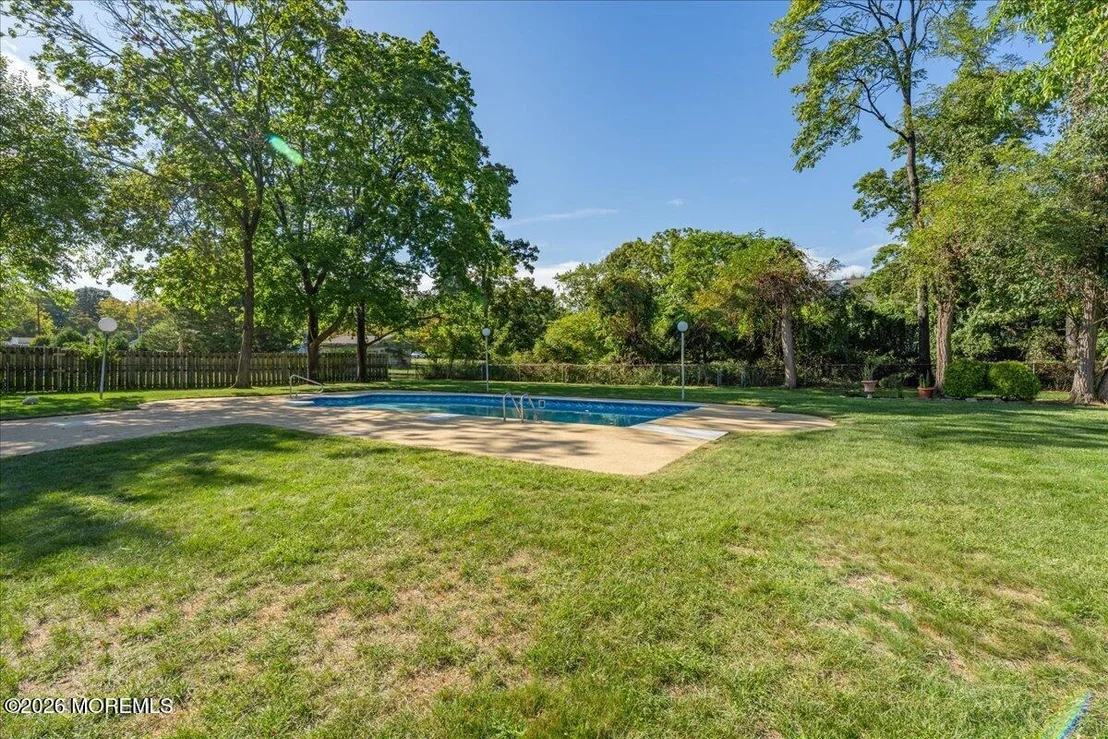 Photo of 5 Colonial Way