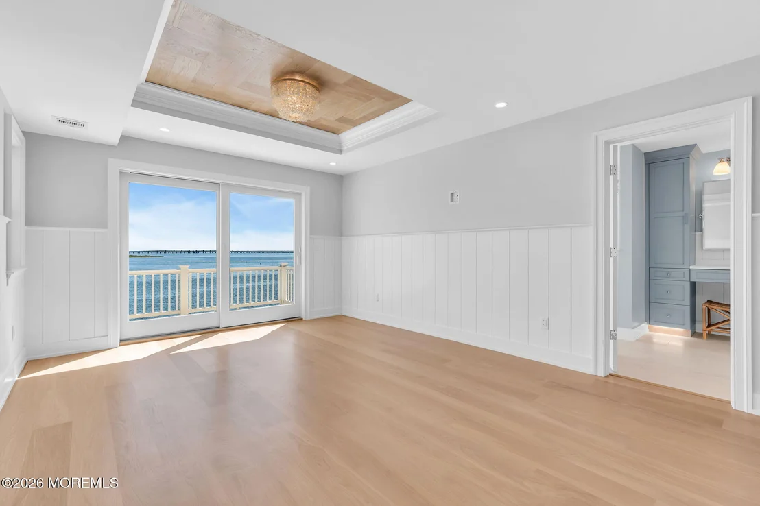 Photo of 153 Pershing Boulevard