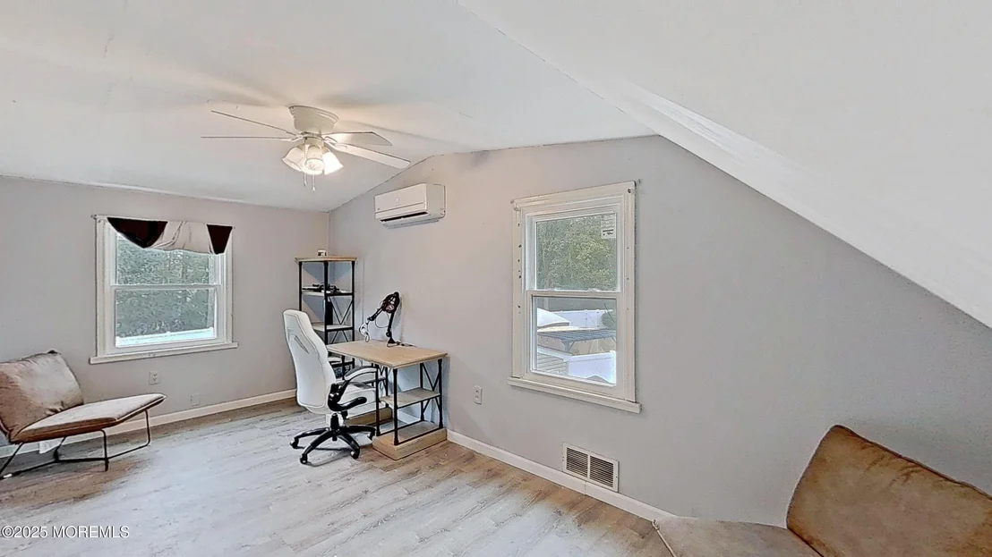 Photo of 224 Sunset Lane