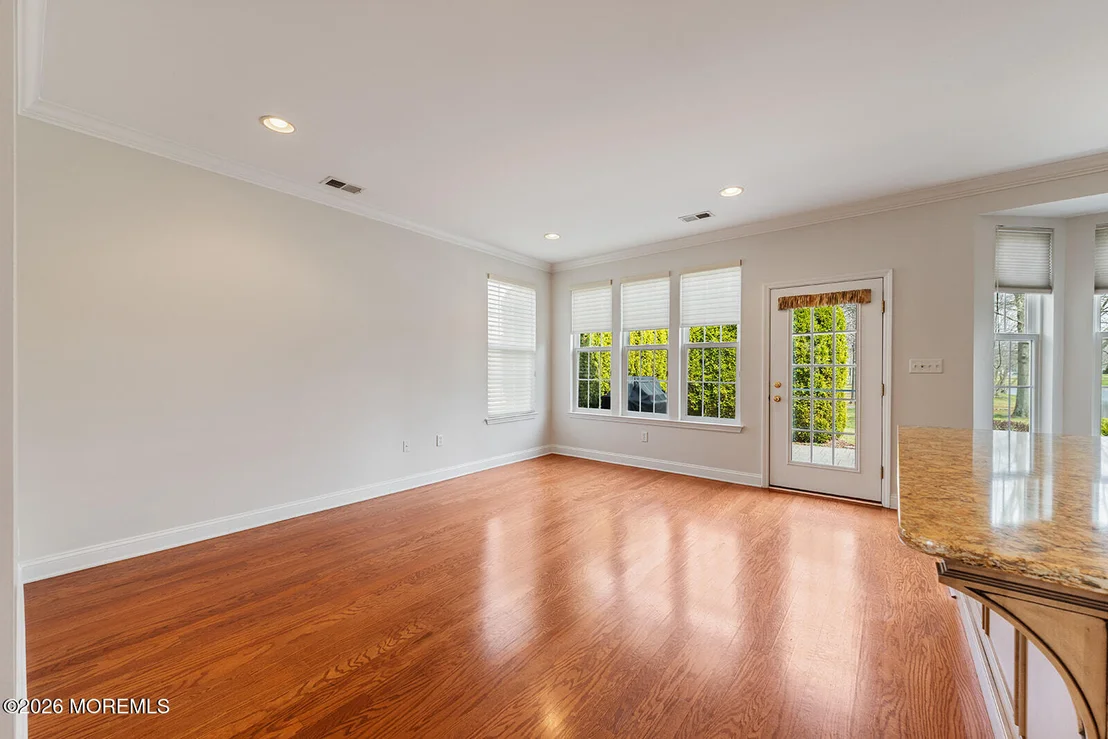 Photo of 1 Colonial Way