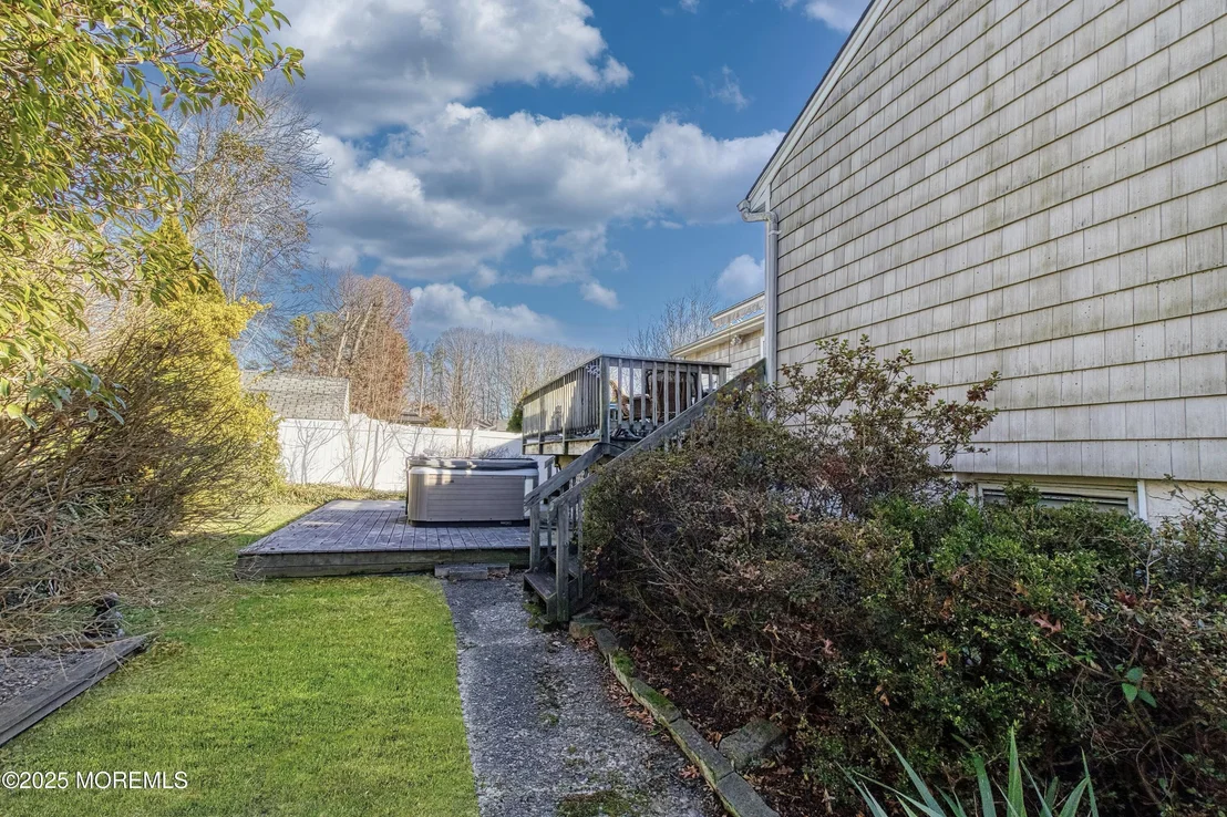 Photo of 721 Flagge Road