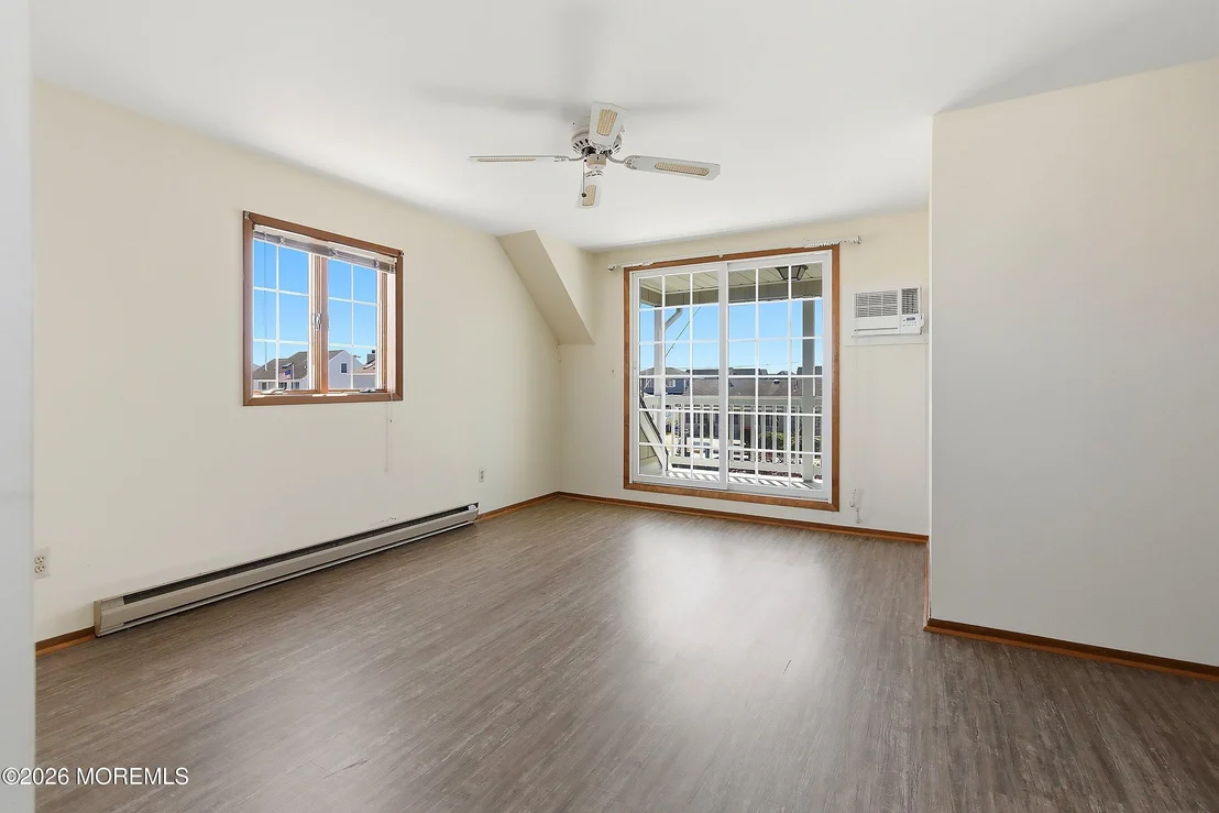 Photo of 832 Forepeak Drive