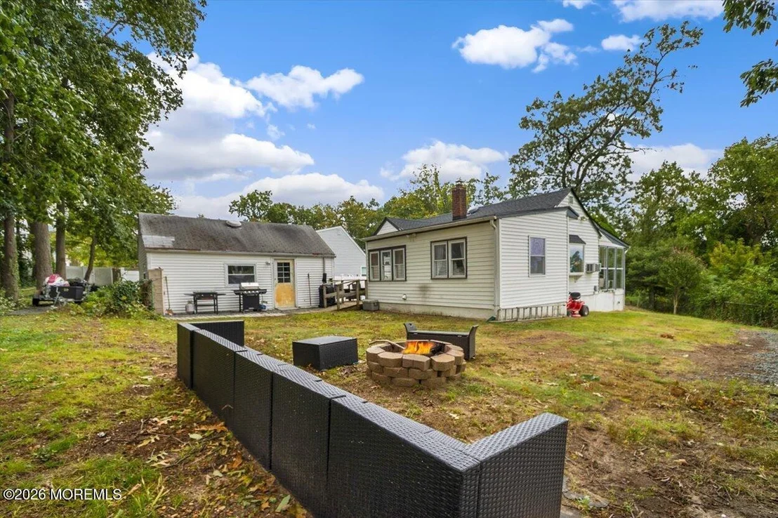 Photo of 471 Beverly Drive