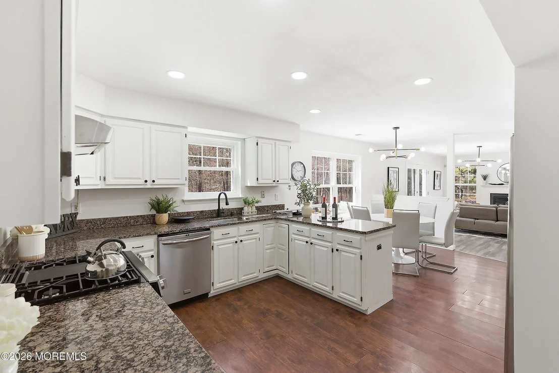 Photo of 565 Buttonwood Drive