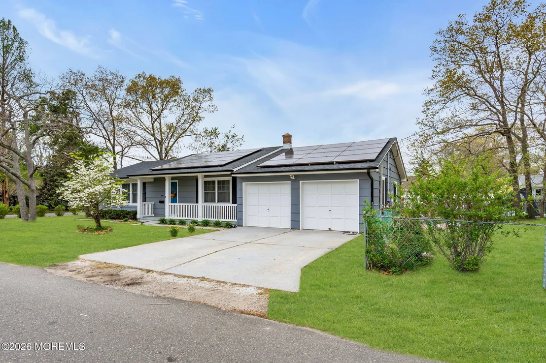 Photo of 300 Linden Avenue