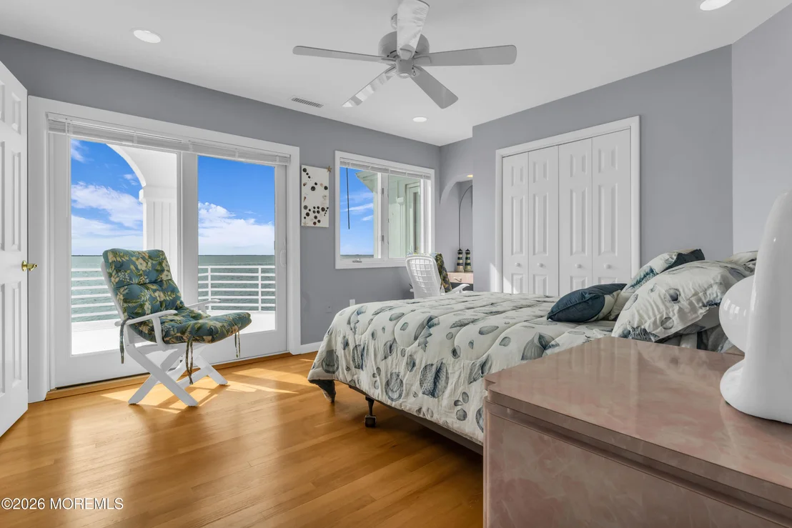 Photo of 1308 Laurel Boulevard