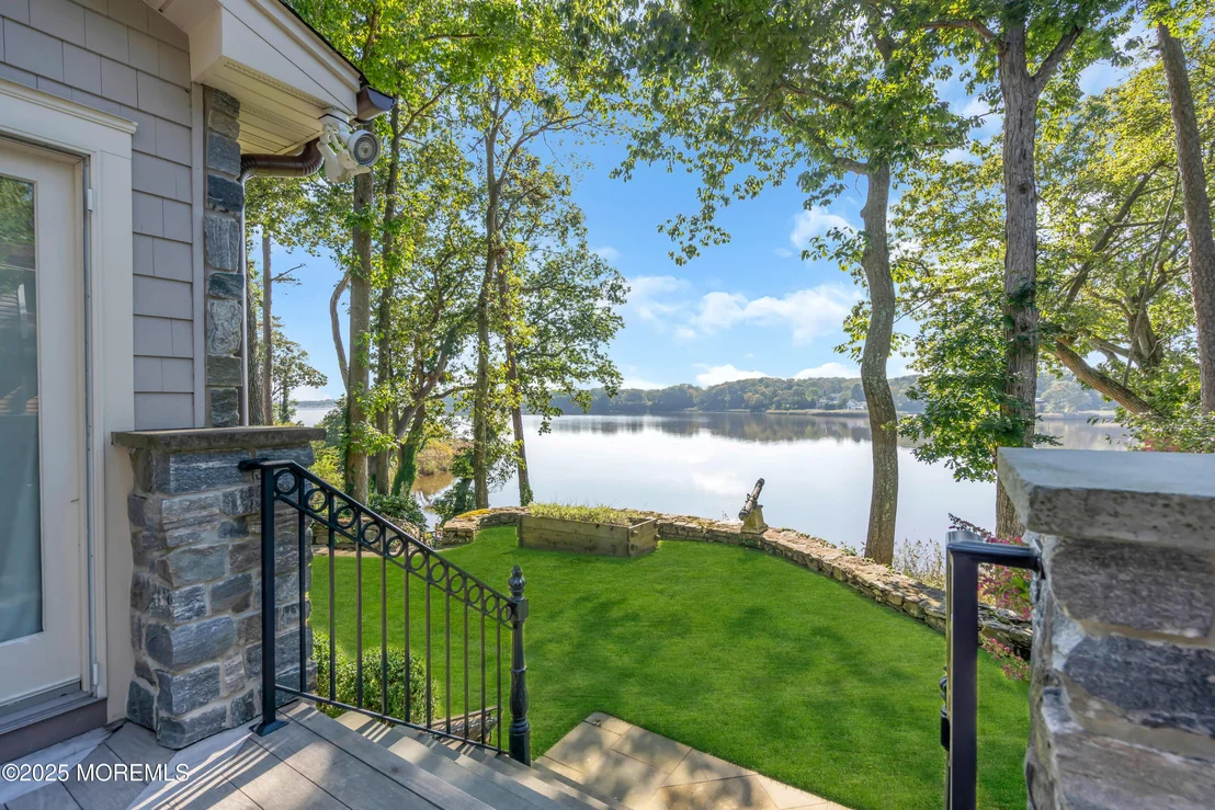 Photo of 2403 Riverside Terrace