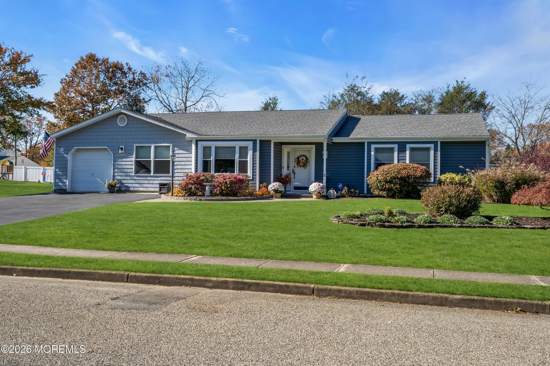 Photo of 8 Eagle Drive